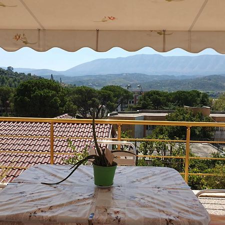 Sara Guesthouse Berat Bagian luar foto