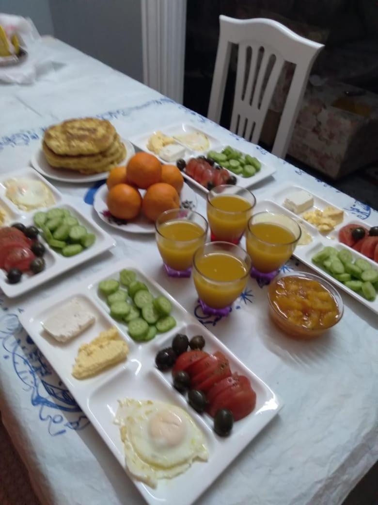Sara Guesthouse Berat Bagian luar foto